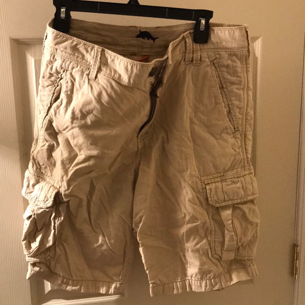 Tommy Bahama Size 33 Mens cargo shorts